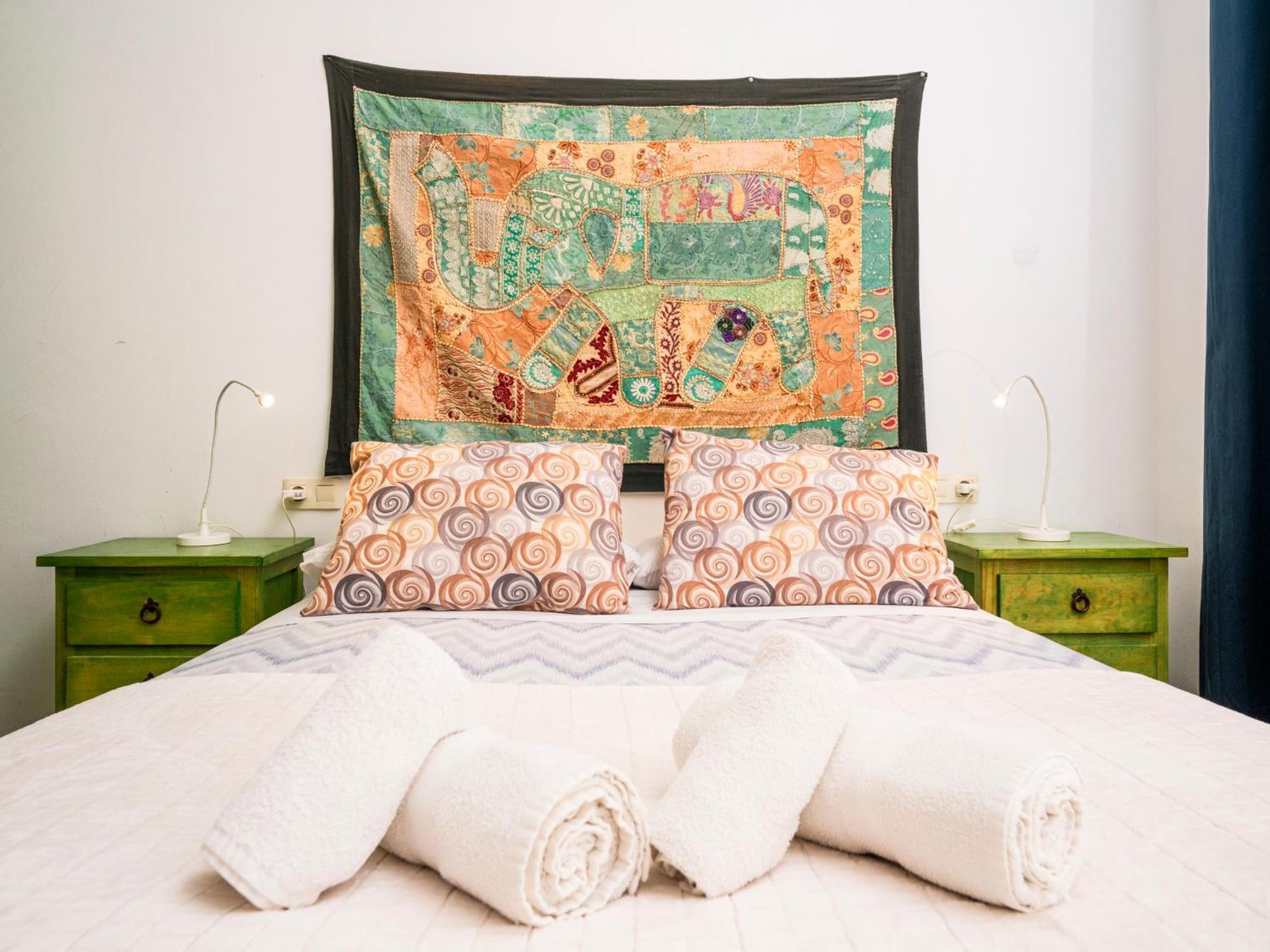 Spacious Sunny And Quiet Albayzin Apartment, Granada